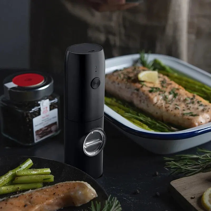 Electric Automatic Salt and Pepper Grinder